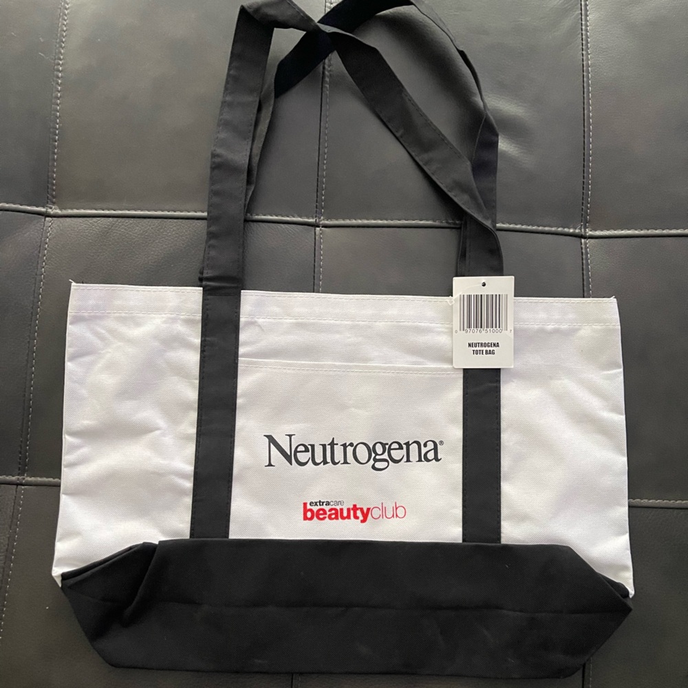Neutrogena Beauty Club Tote Bag